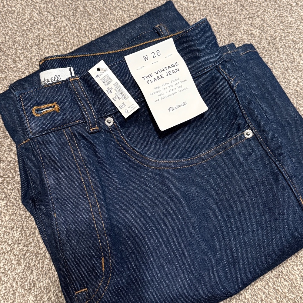 NWT Madewell Vintage Flare Jean size 28
